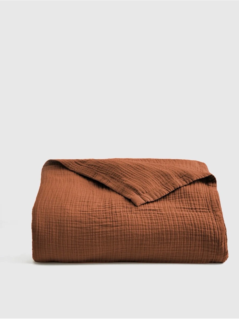 Quince Organic Cotton Gauze Blanket in Terracotta, Queen